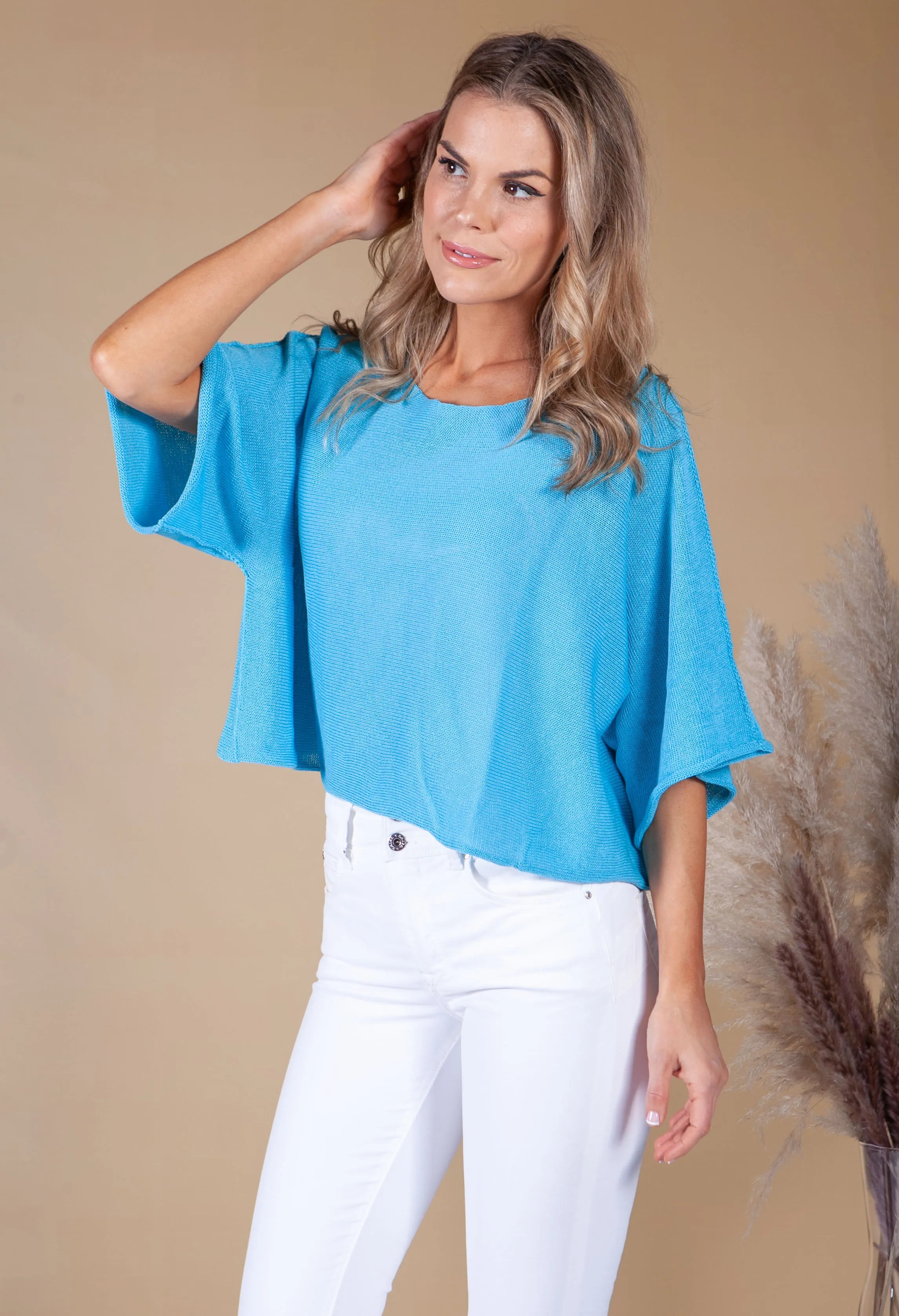 LIGHTWEIGHT CROPPED KNIT PULLOVER in Topaz Blue