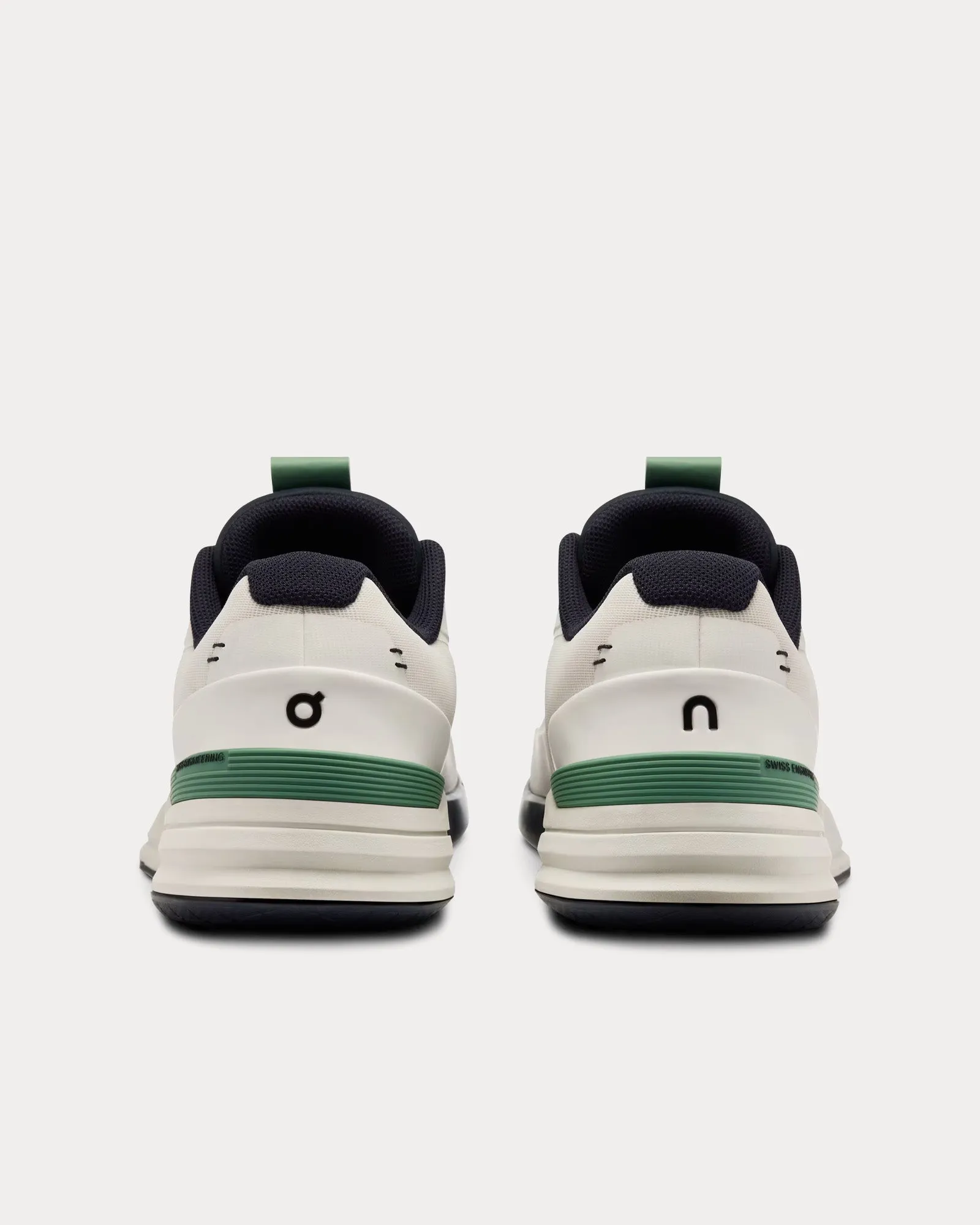 Roger Pro Undyed-White / Aloe Low Top Sneakers
