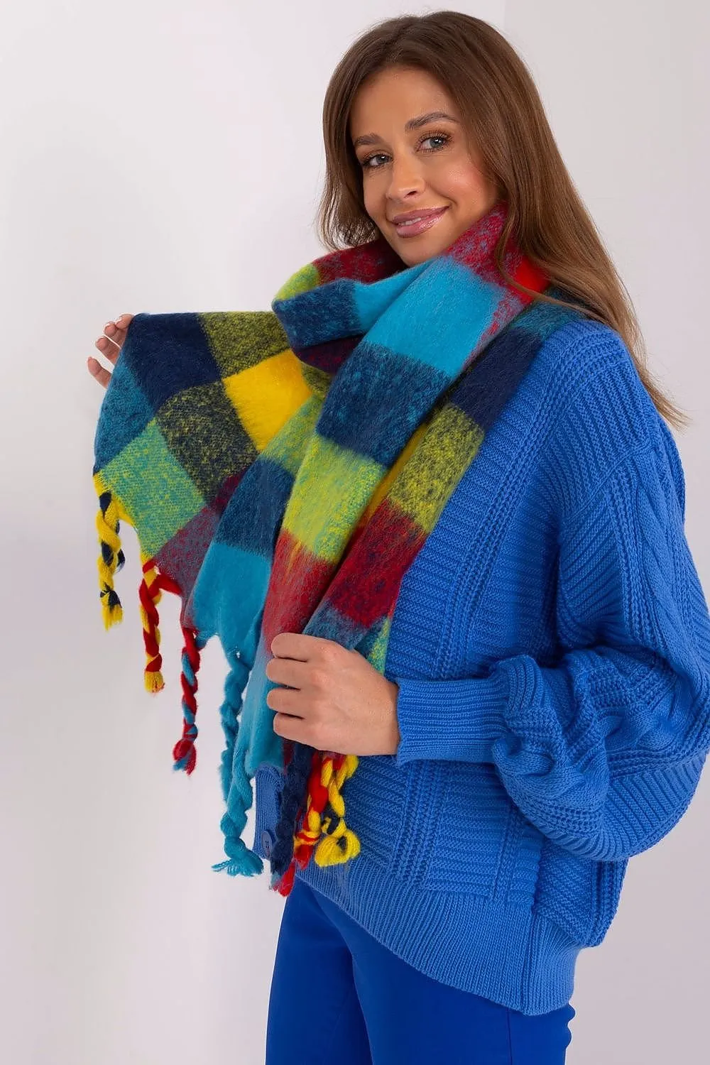Shawl model 191719 AT