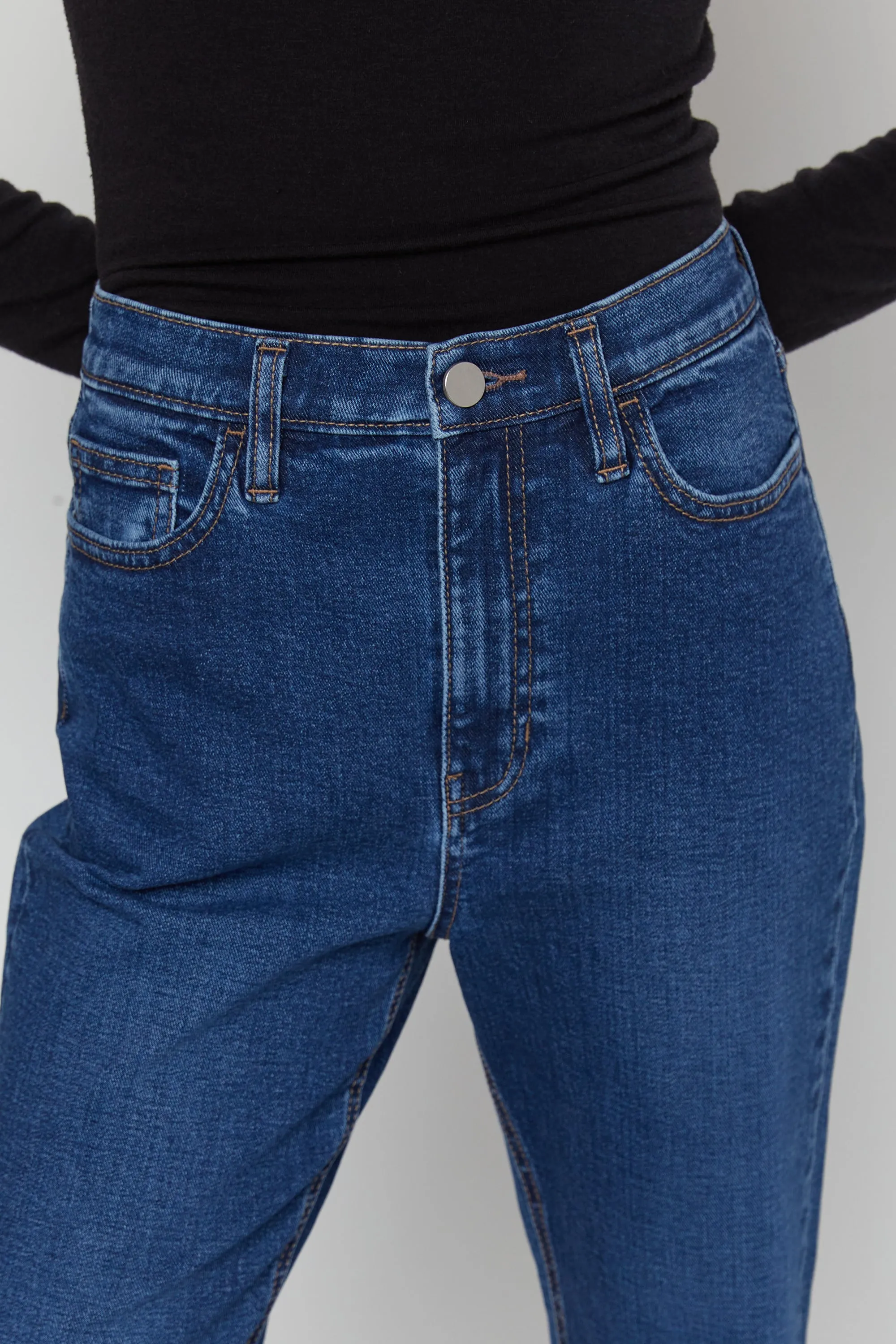 SLIM FIT JEAN