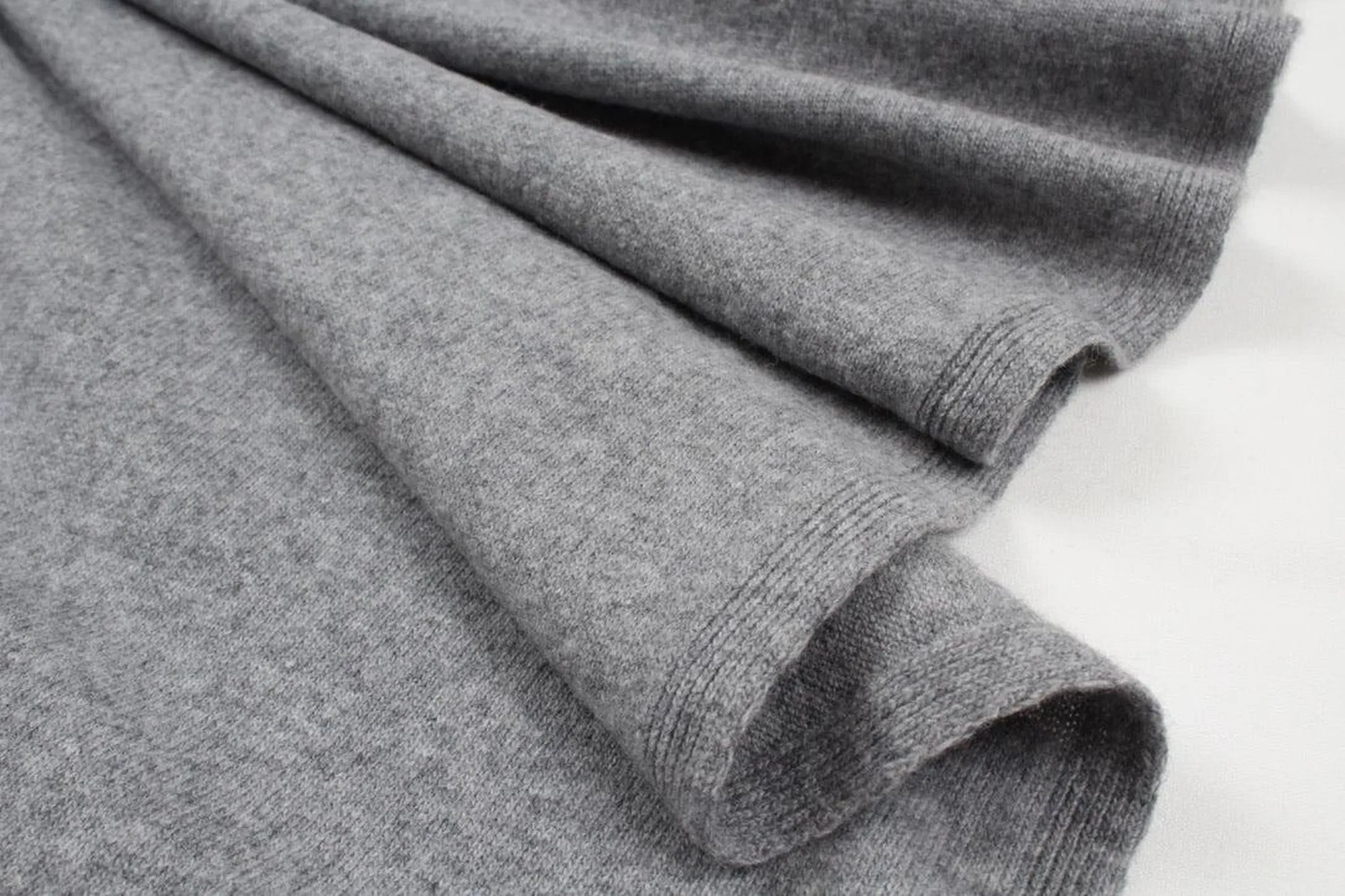 Soft Cashmere Knit 100% - 5 Colors Available