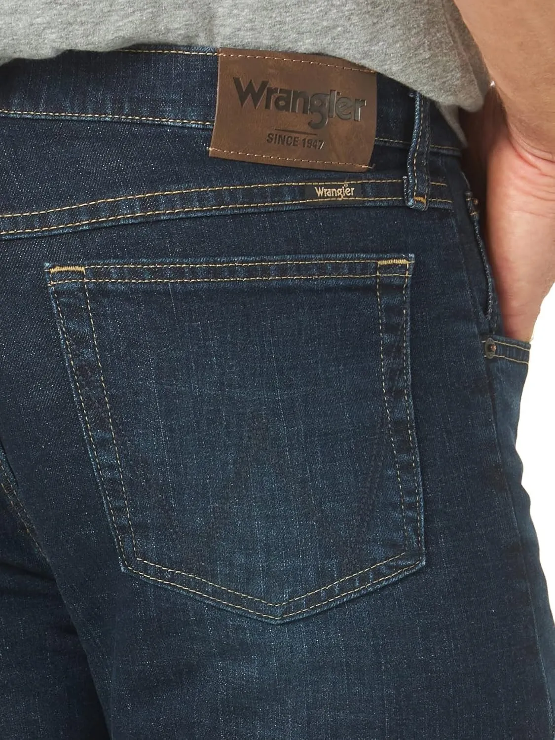 Wrangler Men's Free to Stretch Regular Fit Jeans